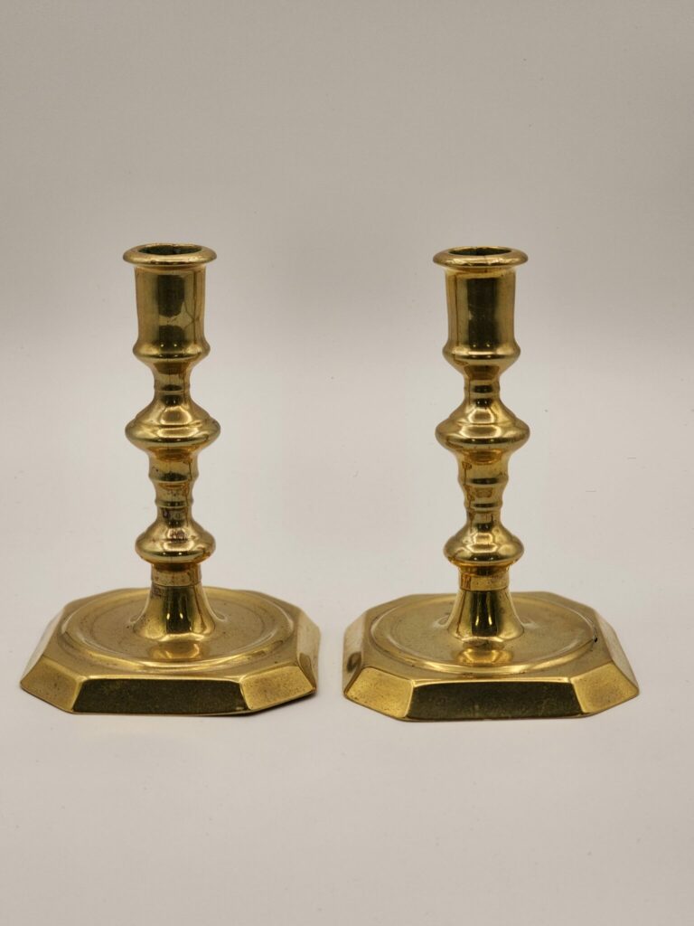 A Pair of 18th Century English Brass Candlesticks - Hyde Park Antiques, Ltd.